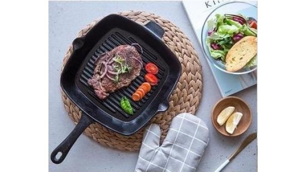 Why Is an Enameled Cast Iron Grill Pan Better for Cooking?