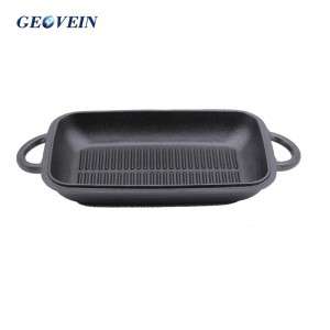 cast iron roaster with lid