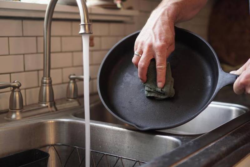 How to clean and care your Cast Iron Cookware